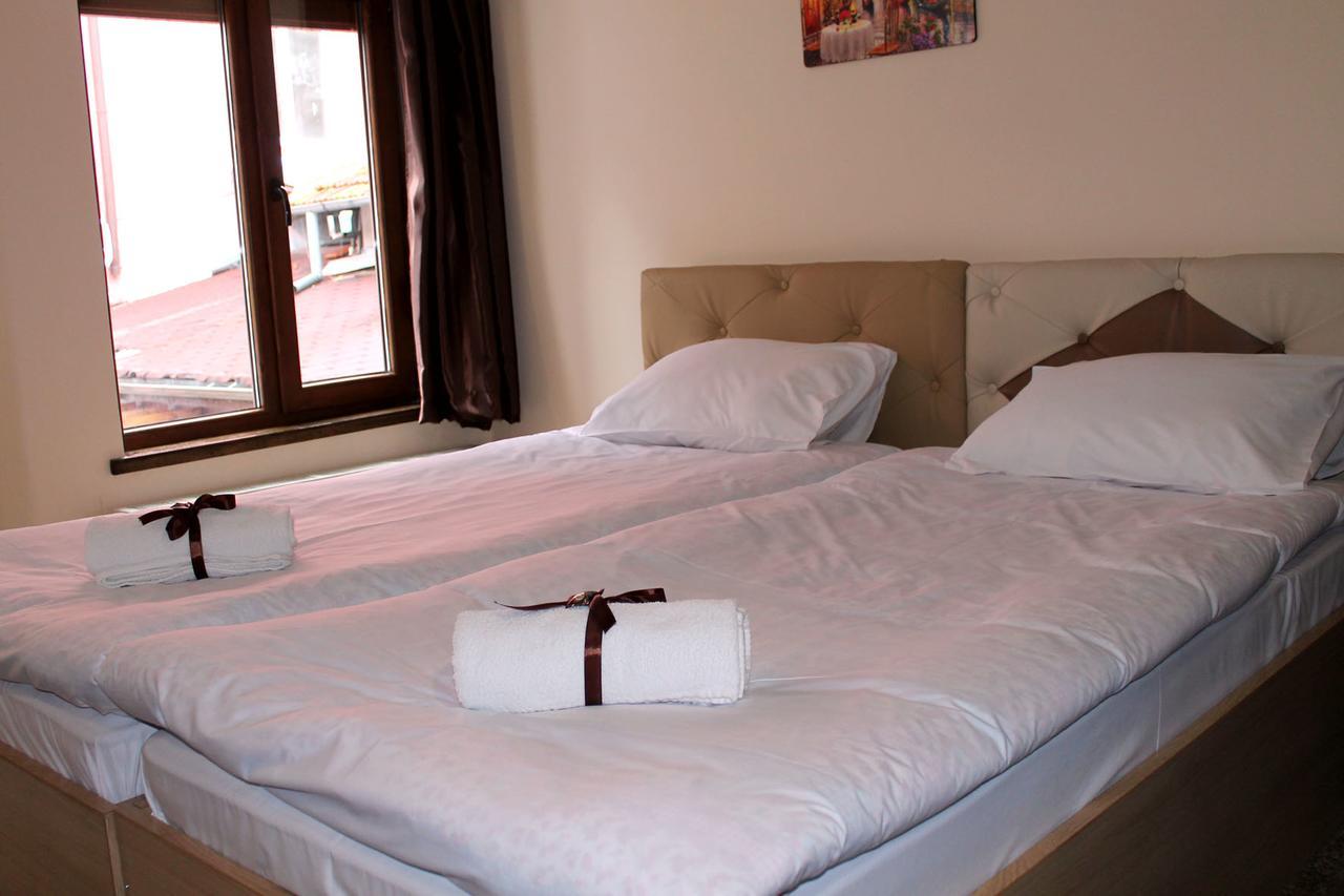 Family Hotel Square Ruse Ngoại thất bức ảnh