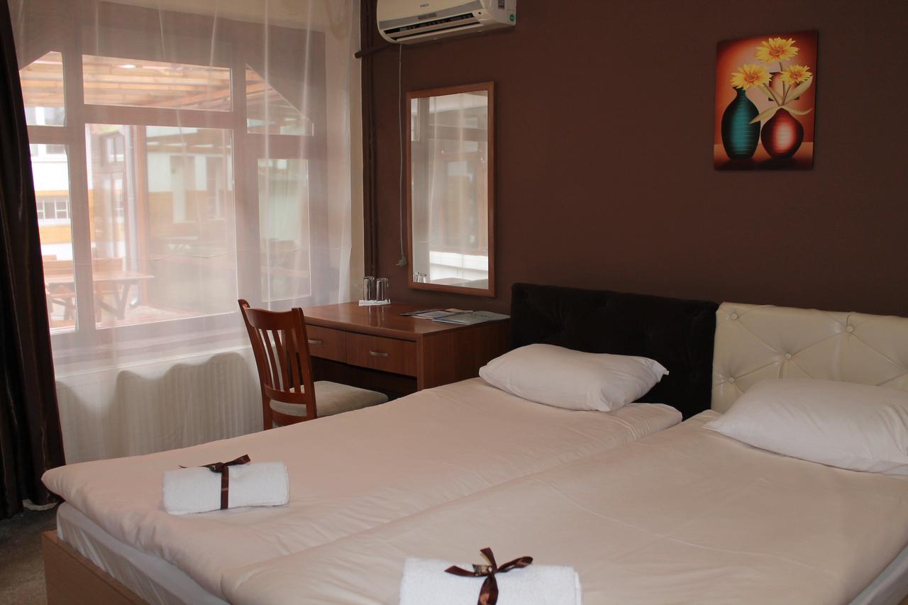 Family Hotel Square Ruse Ngoại thất bức ảnh